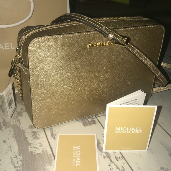 Michael Kors Jet Set Crossbody in Gold ❤️ NWT! - Picture 2 of 8